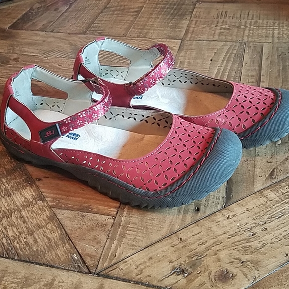 jambu maryjanes